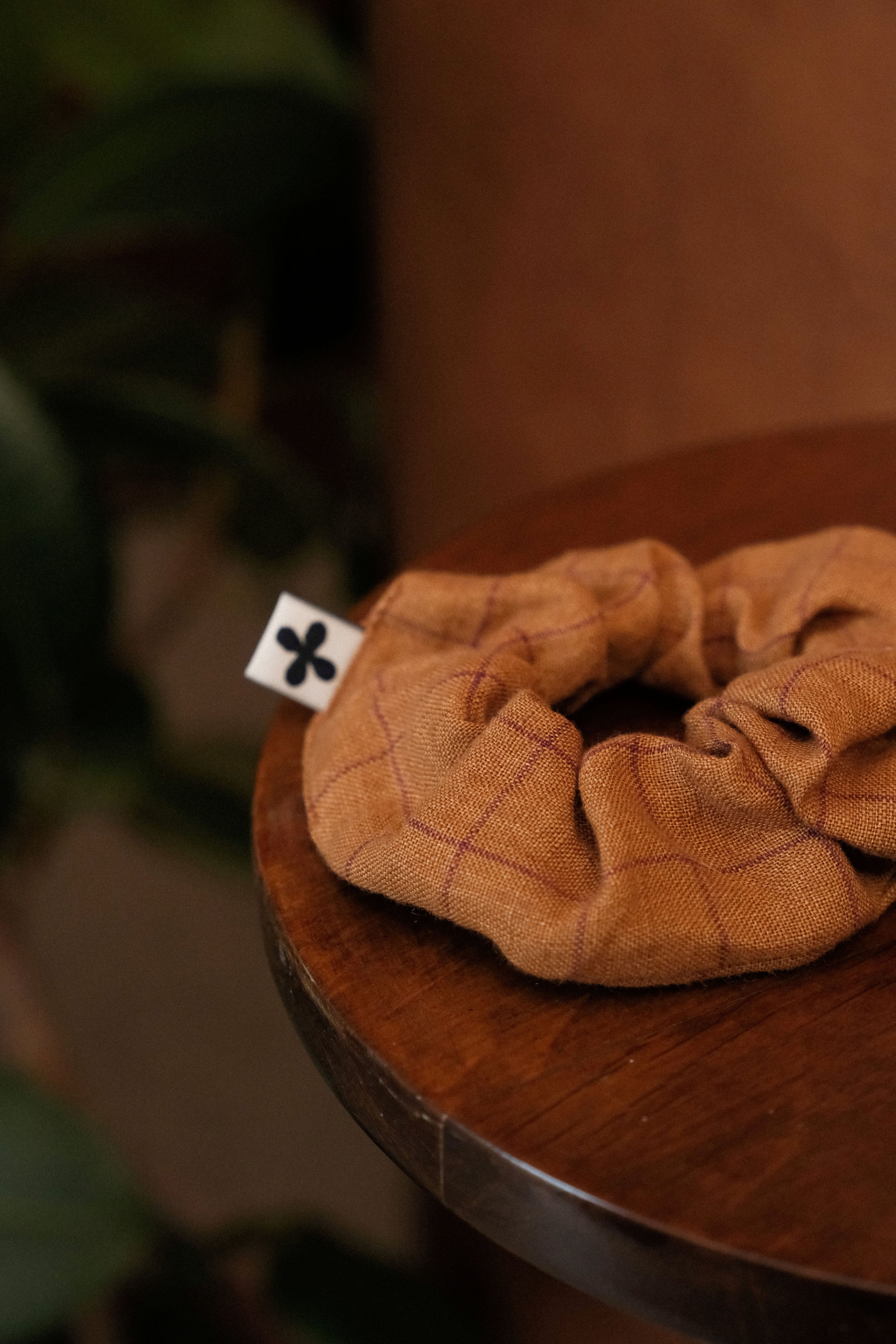 chouchou-lin-carreau-ocre-france-poze