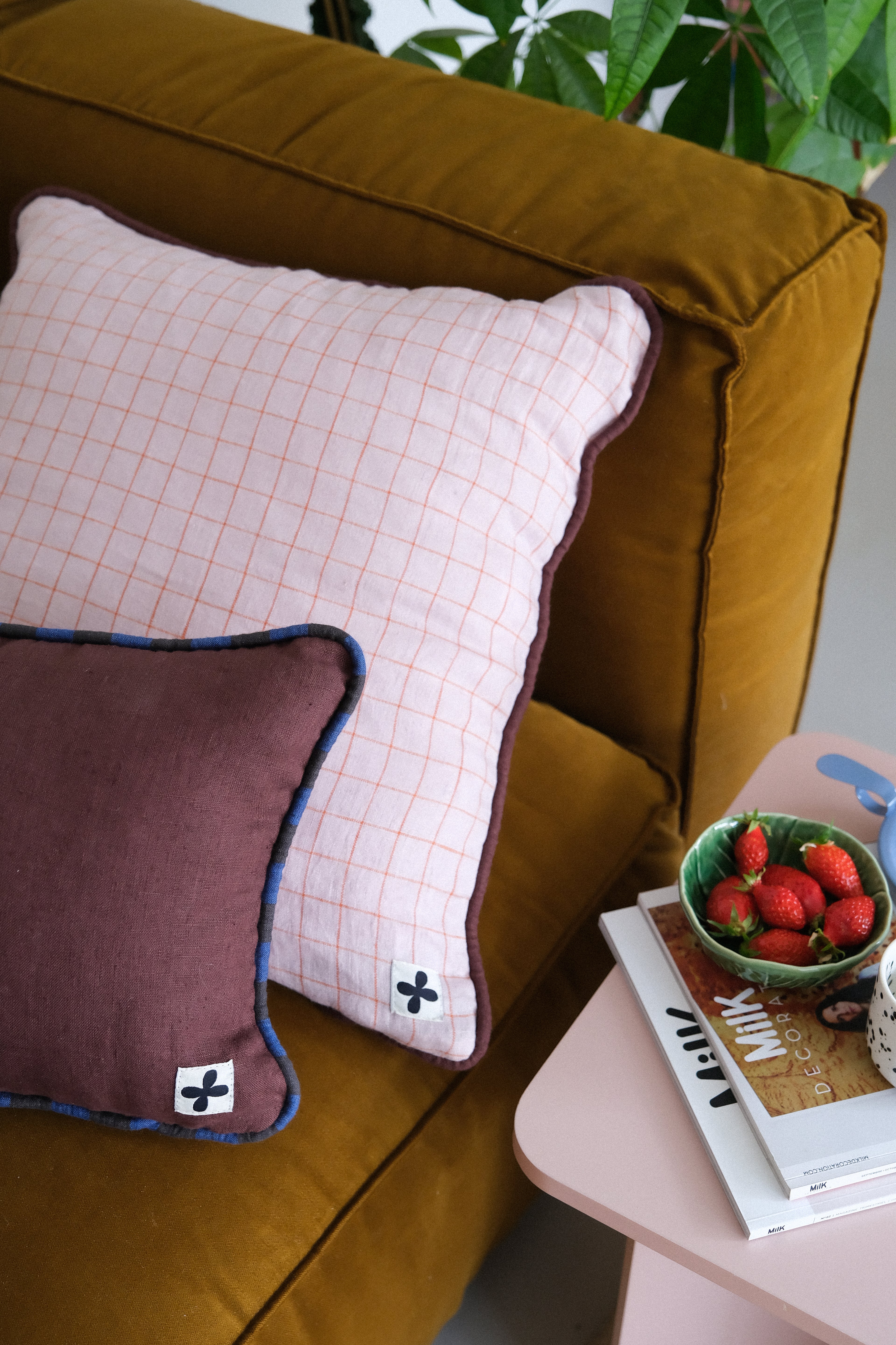 coussin lin carreau rose